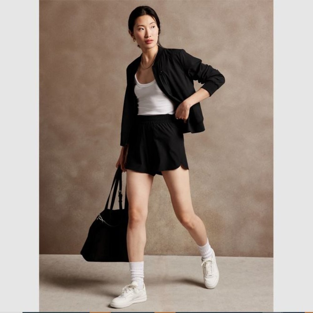 Banana Republic Active Running Short Black